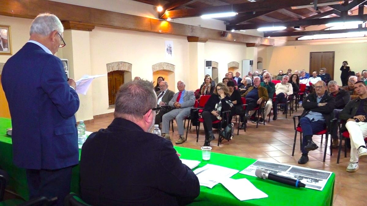 Pasolini e la profezia su Cutro: il poeta dei calanchi, 50 anni dopo - 