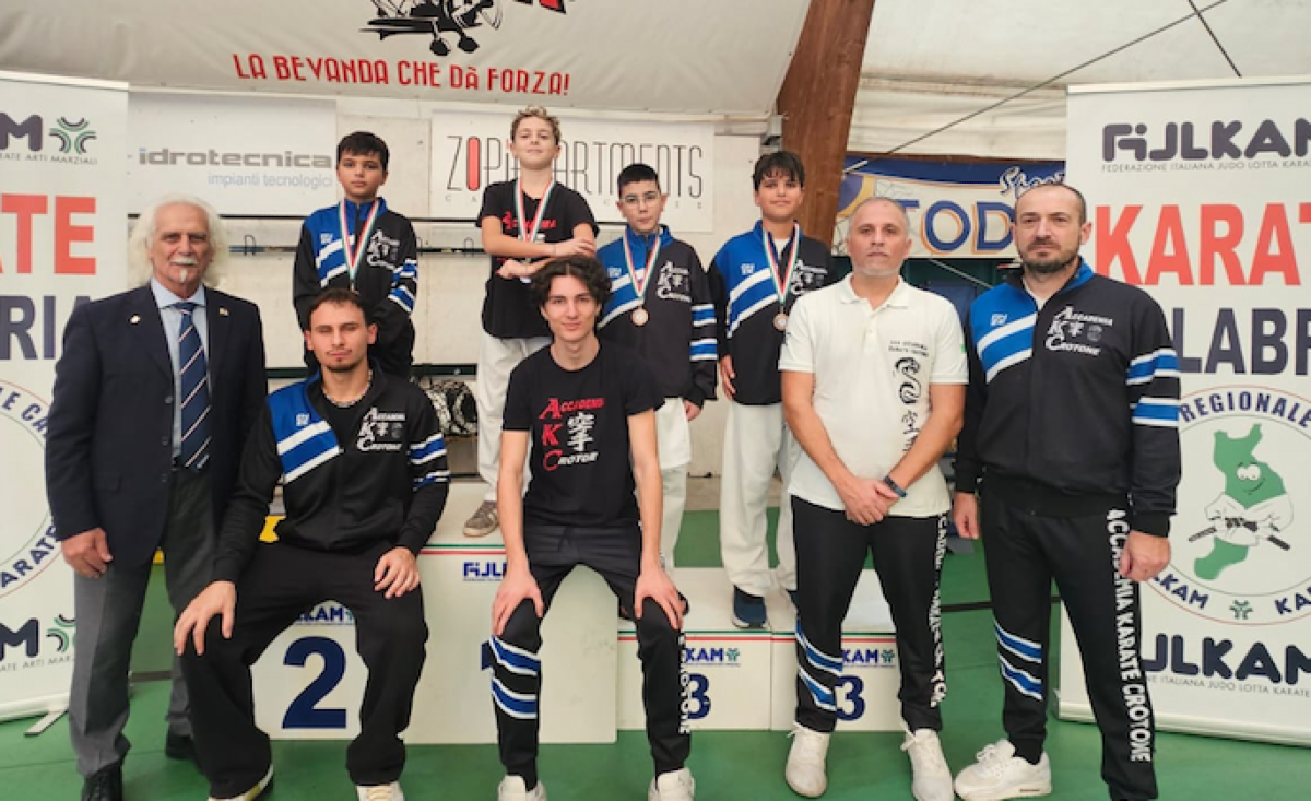 Cinque medaglie per l'Accademia Karate Crotone al Gran Prix Under 12 - 