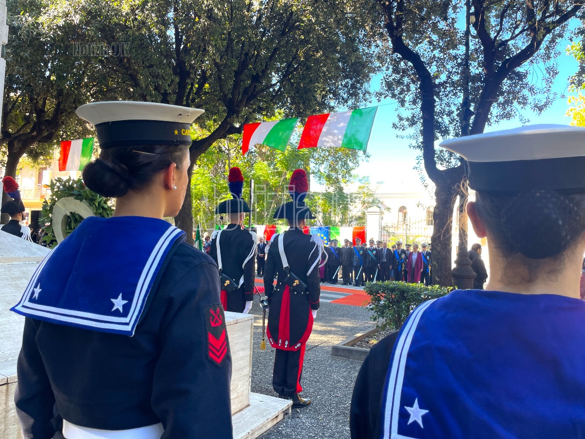 (VIDEO) Crotone celebra il 4 Novembre tra musica, tricolore e valori di libertà: ritorna il Concerto Bandistico  - 