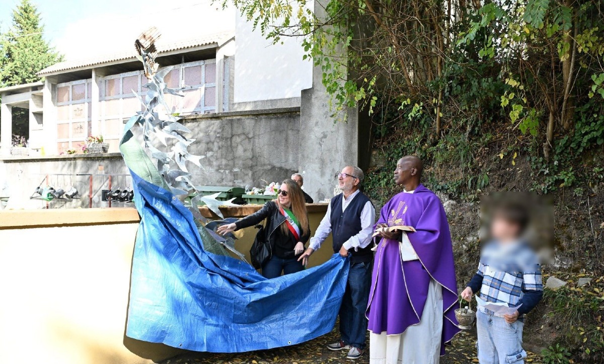 Il Patrimonio Artistico di Sersale si Arricchisce con “Il Volo dei Ricordi” - 