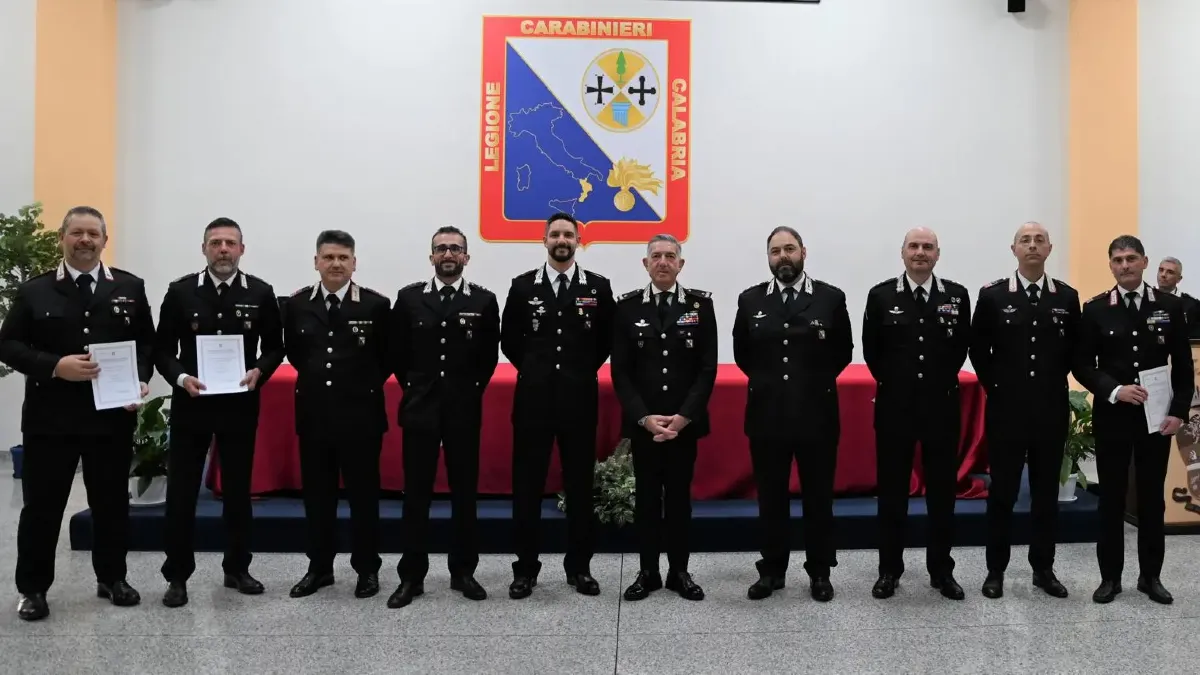 Consegna delle medaglie al merito di lungo comando ai Carabinieri della Calabria - 