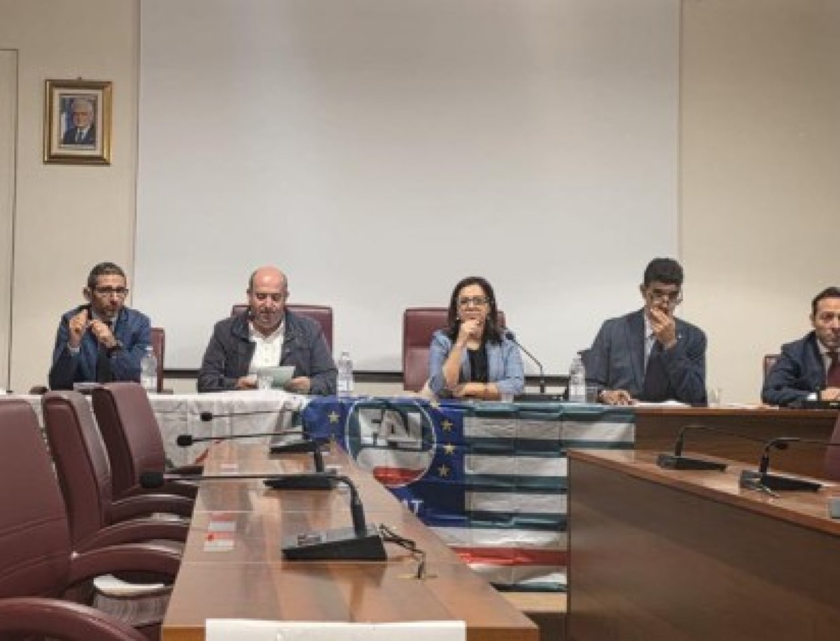 Isola di Capo Rizzuto, momento di confronto al Comune: si parla di immigrazione e sicurezza sul lavoro - 