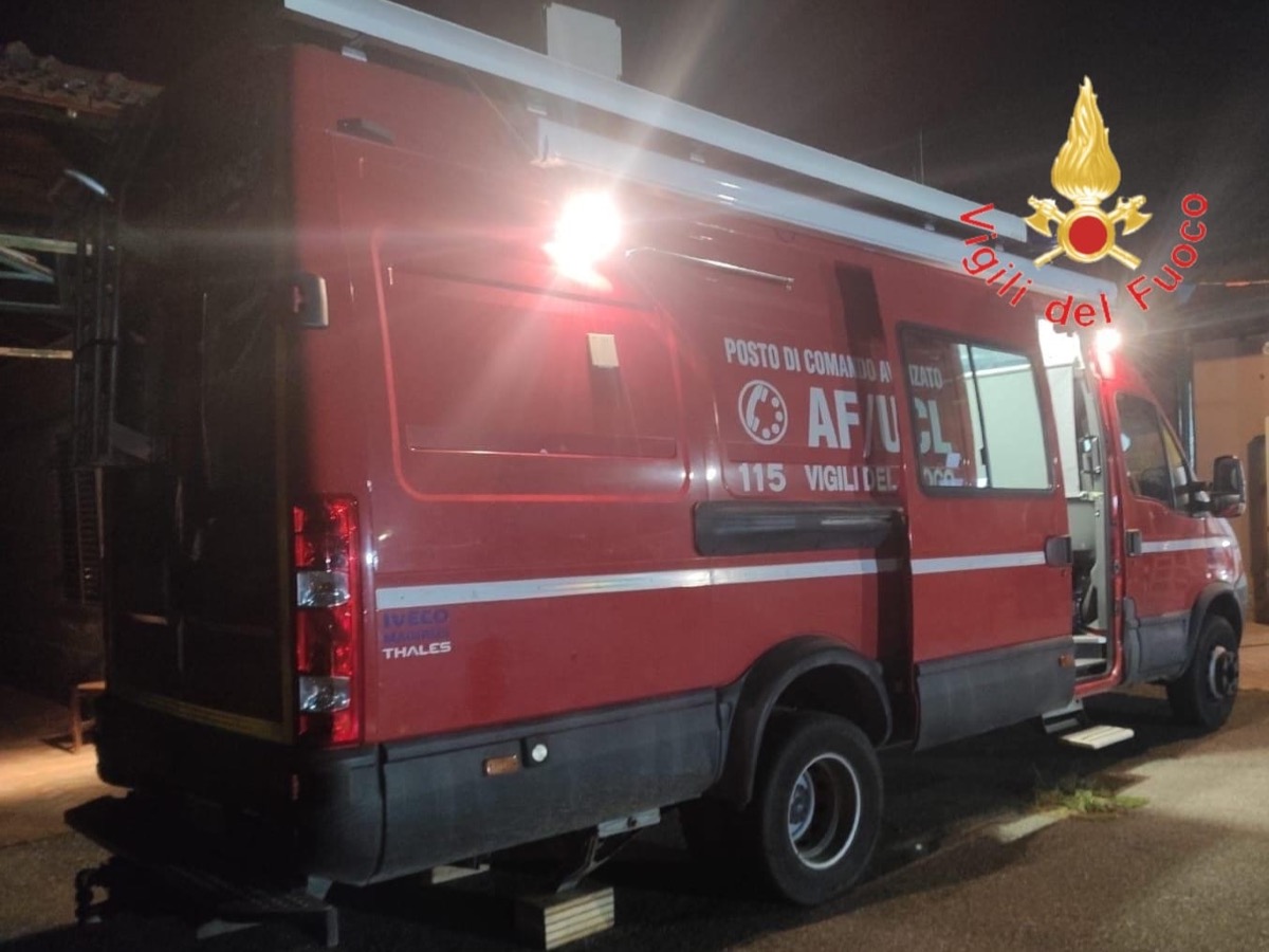 Dispersa nei boschi di Taverna, settantenne ritrovata dai Vigili del Fuoco - 