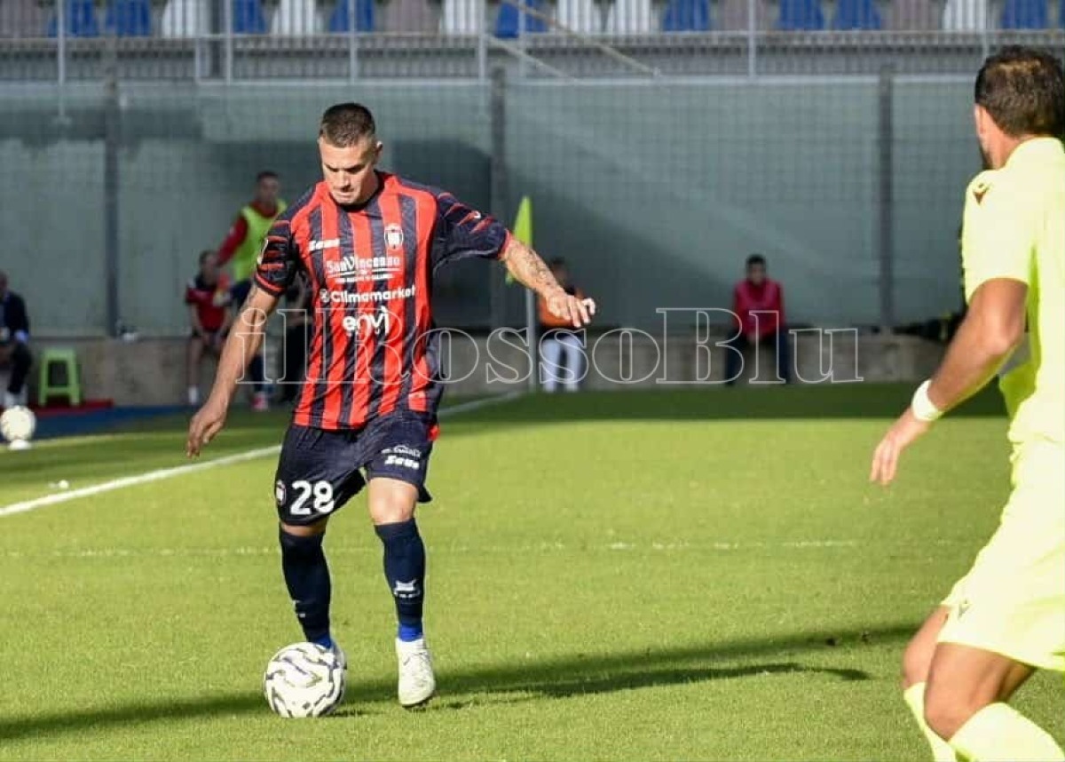 Serie C | Crotone, emergenza infortunati: Andreoni out, in dubbio Guerra e Murano - 