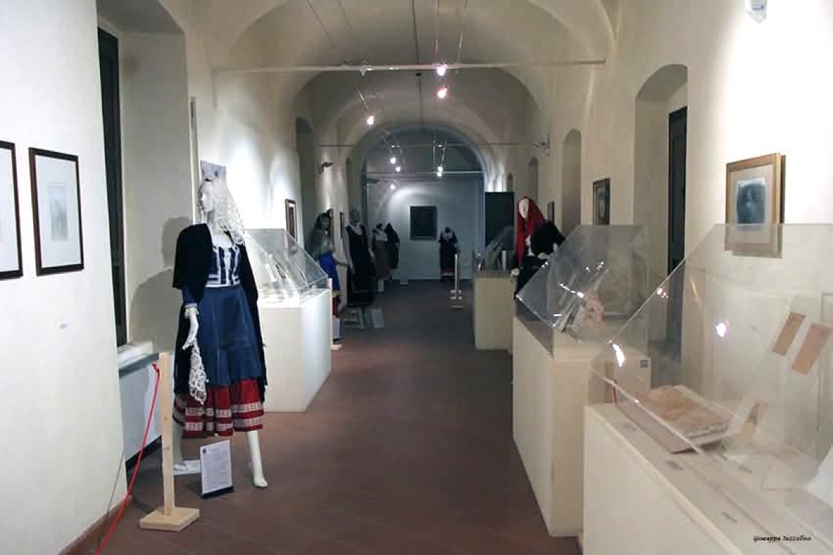 Castrovillari, taglio del nastro dell'Identità Calabra - “La Calabria delle Radici” - 