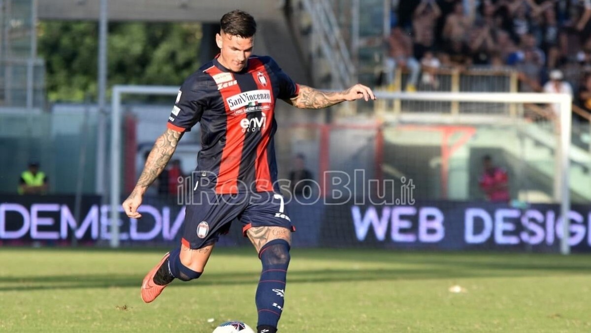 #CrotoneSorrento | Tre "ex" rossoblù sul cammino della squadra di Longo - 
