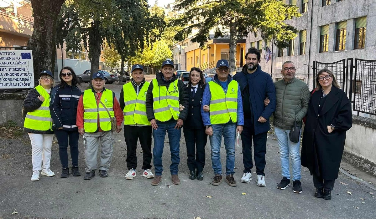 Marano Calabro, al via l'operatività del "Nonno Vigile" per la sicurezza dei più giovani - 