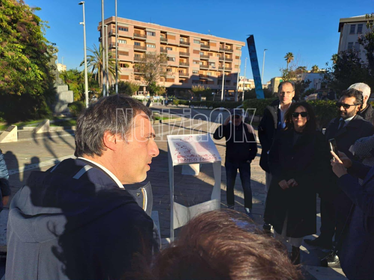 Catanzaro - Tra Piazza Matteotti e Franco Zagari un legame che continua a valorizzare la città - 