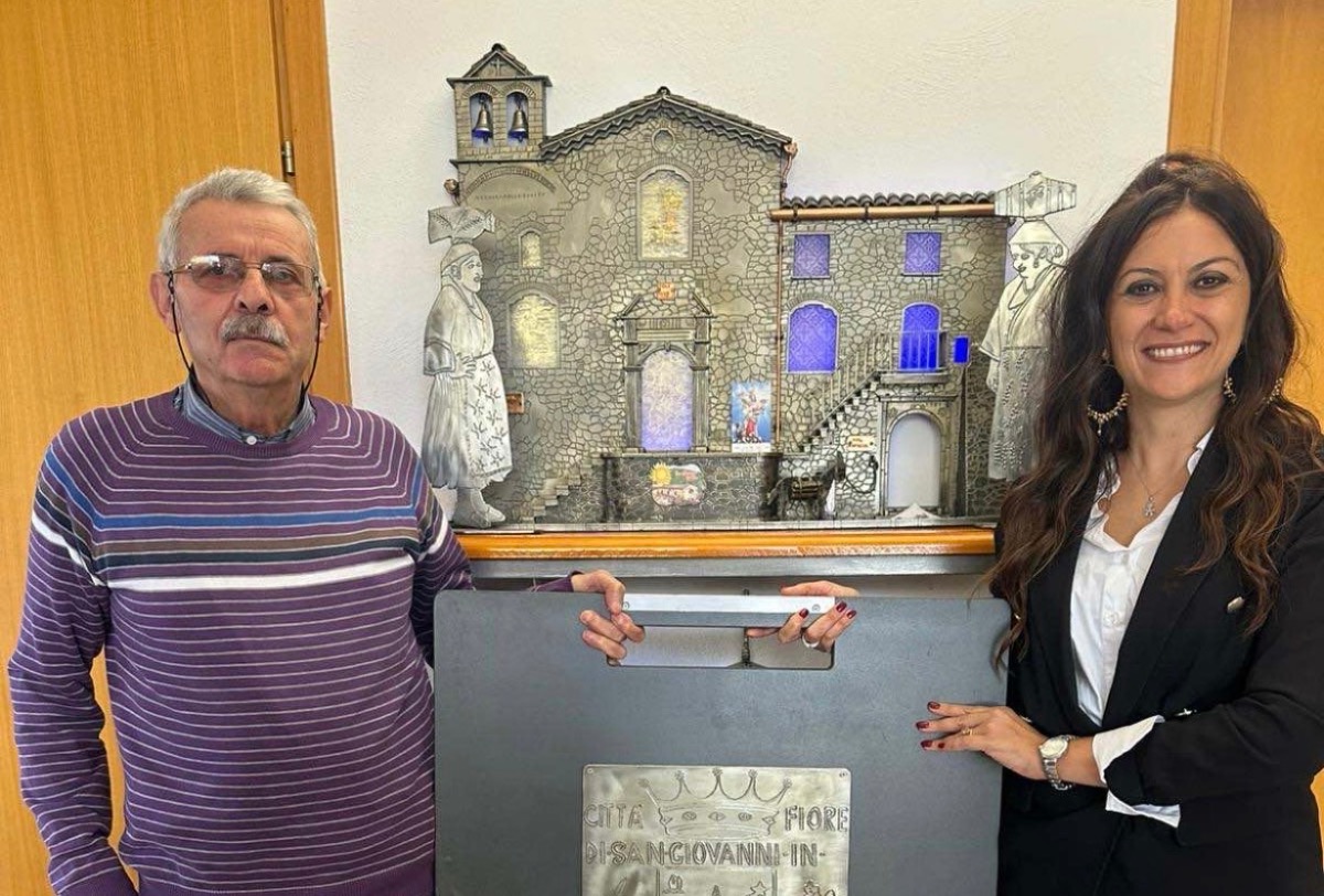 San Giovanni in Fiore, la sindaca visita il museo di Luigi Scarcelli e annuncia: “La sua opera sarà collocata in uno spazio pubblico” - 