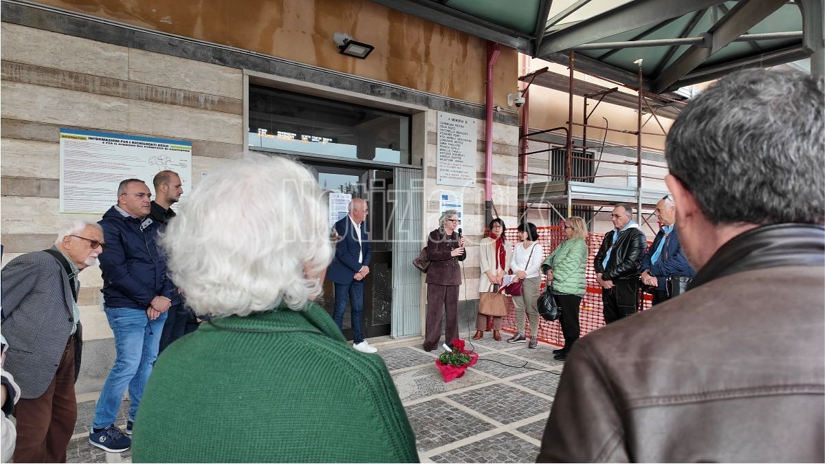 (VIDEO) Crotone ricorda le vittime del 1989 e rilancia la battaglia per una mobilità dignitosa - 