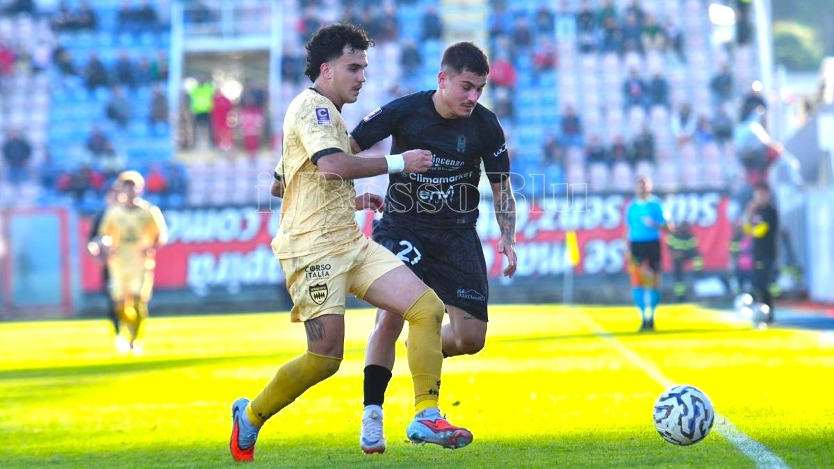 #CrotoneSorrento 3-1 | Maggio: "Importante ritrovare la vittoria in casa" - 