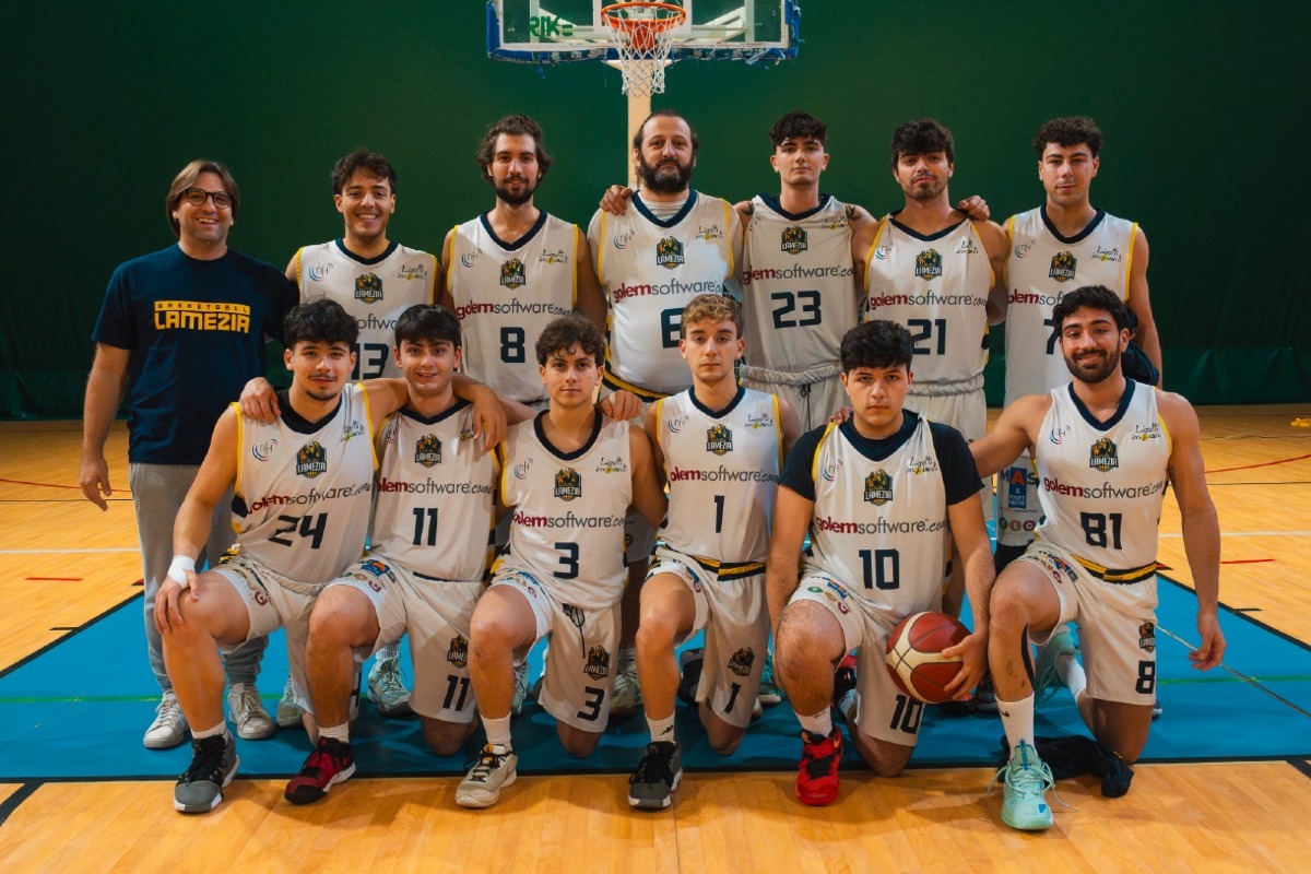 Prima vittoria del Basketball Lamezia in un Palagagliardi pieno - 