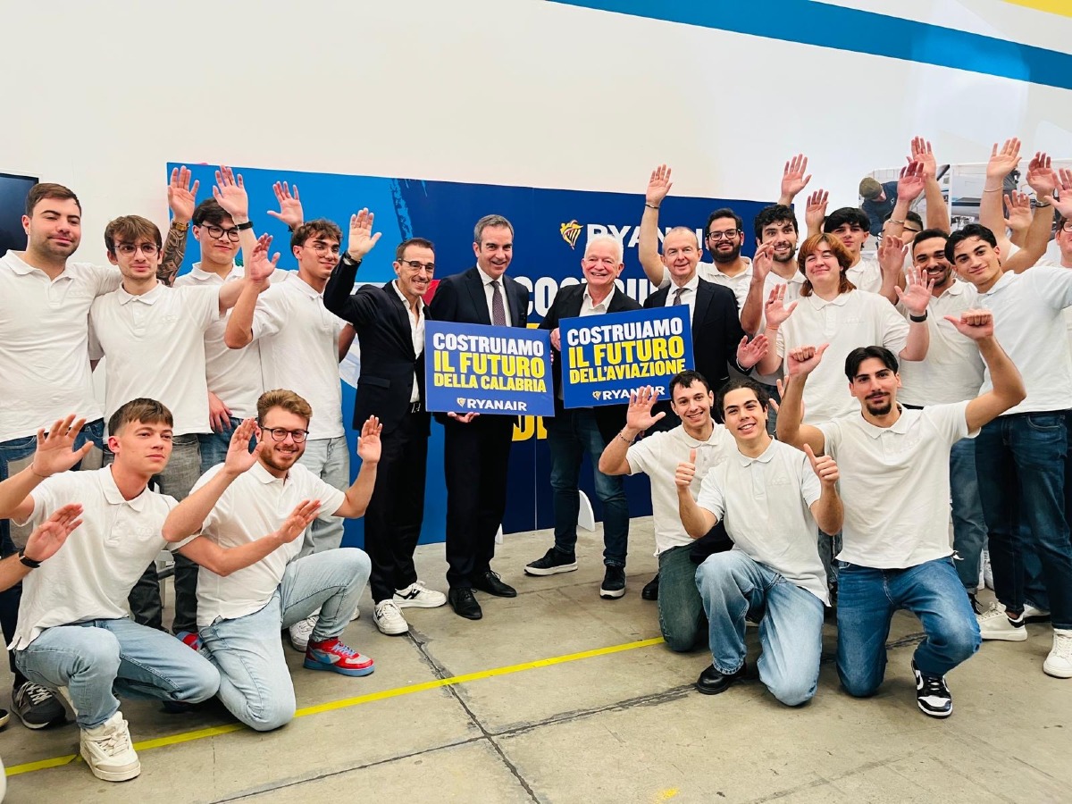 Ryanair, il CEO Wilson visita l'Aircraft Engineering Academy - 