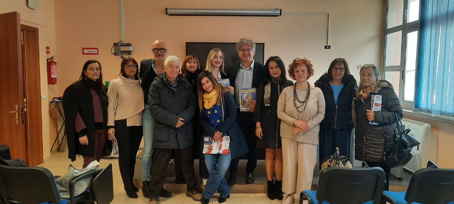 Incontro all'IIS Margherita Hack di Cotronei sulla violenza economica di genere - 