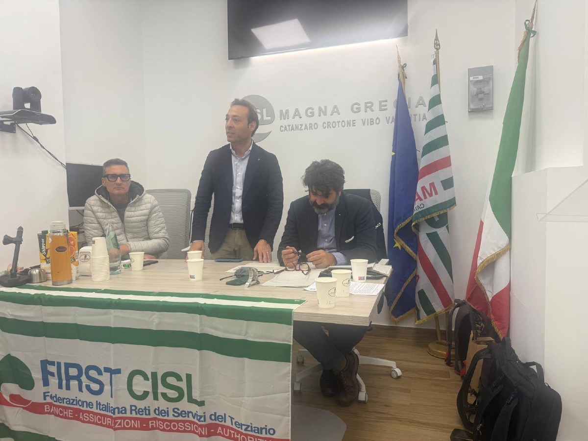 Catanzaro, Assemblea delle Lavoratrici e dei Lavoratori di BNL Comprensorio Magna Grecia - 
