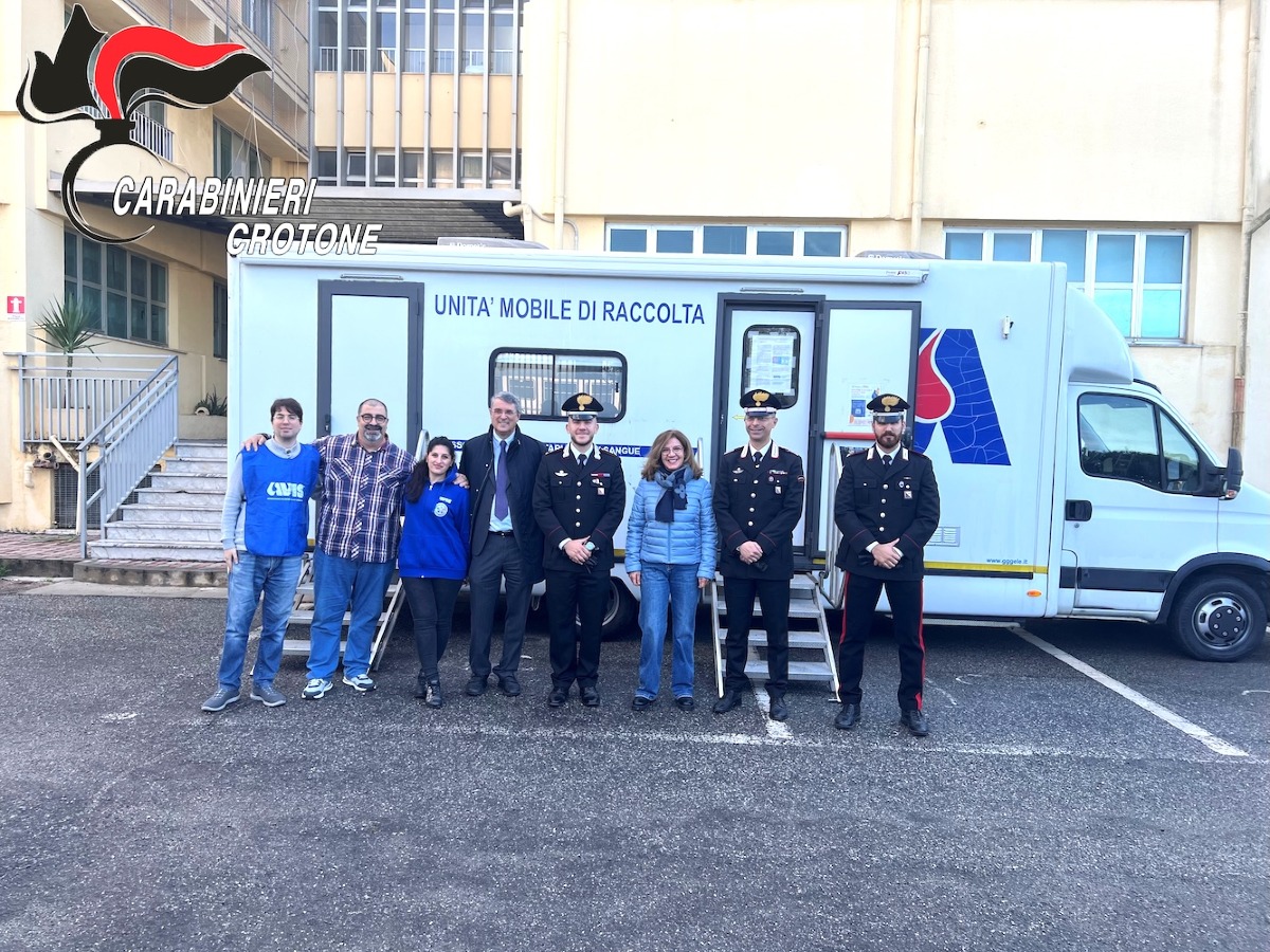 Carabinieri di Crotone in prima linea per la solidarietà: donato sangue insieme all’Avis - 
