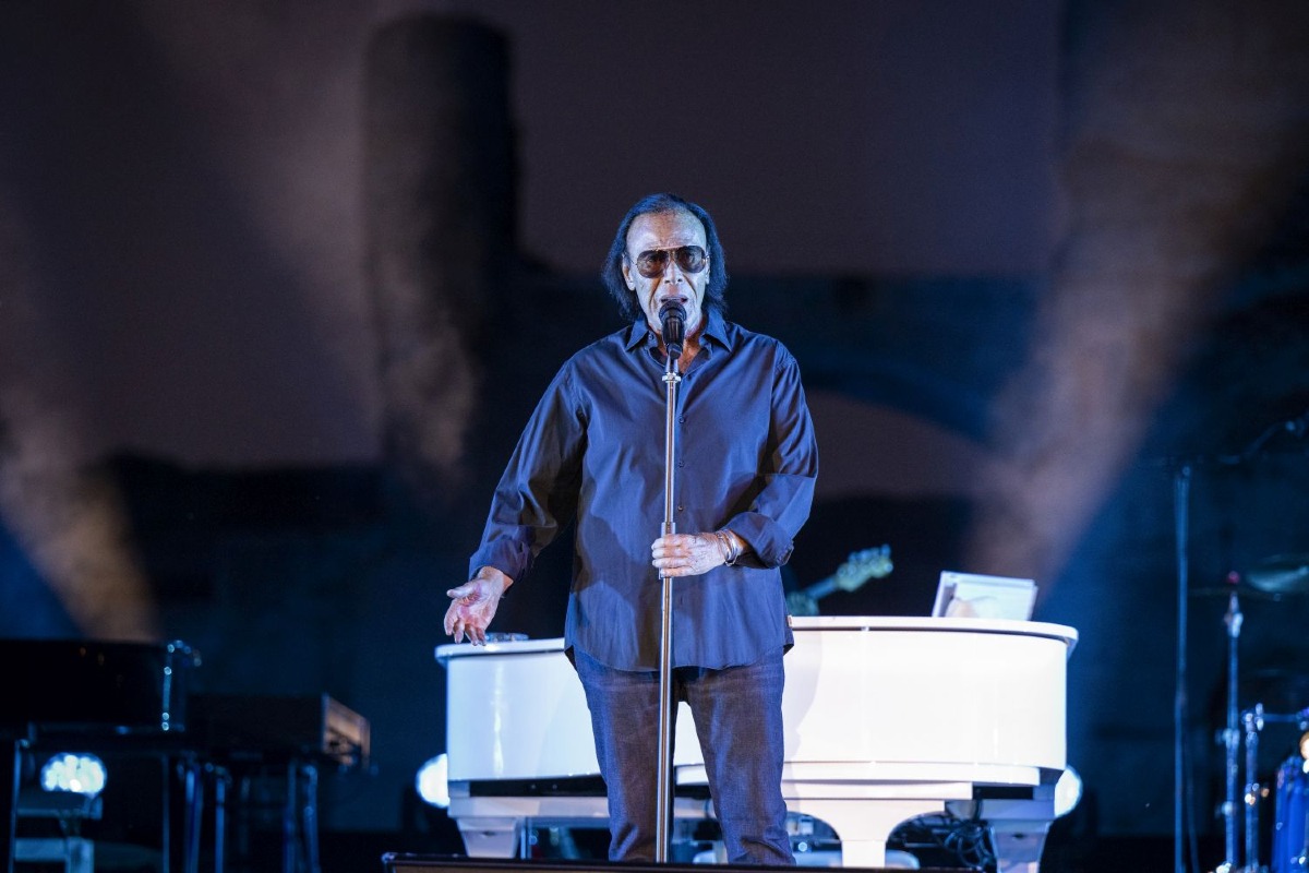 Antonello Venditti torna nei palasport: al via il tour “Notte prima degli esami – 40th Anniversary 2025 Edition” - 
