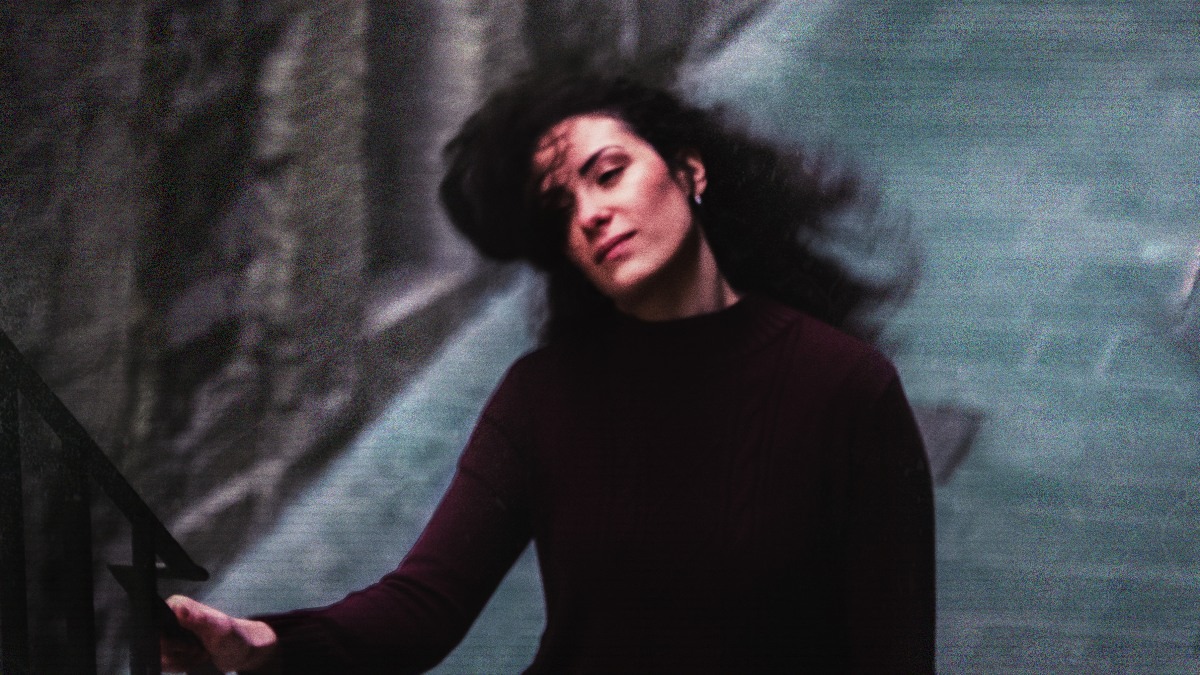 Lei torna con “Attraverso”: il nuovo album che racconta una rinascita artistica ed emotiva - 