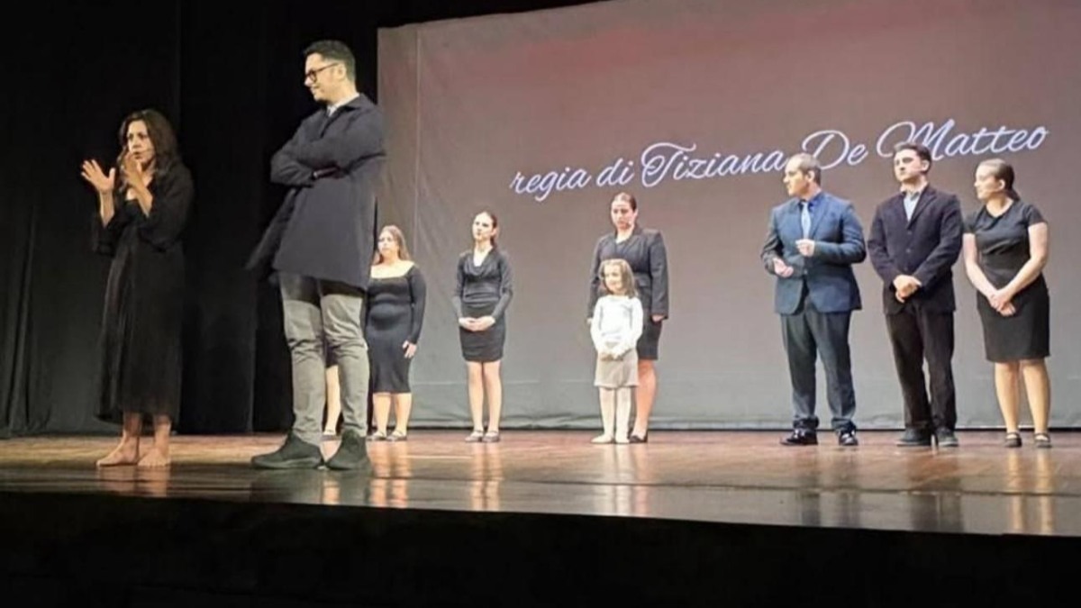 Catanzaro celebra Francesca Morvillo: successo per la seconda tappa dello spettacolo al Teatro Comunale - 