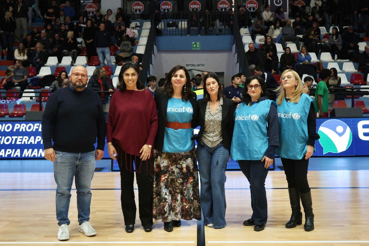 Al PalaPirossigeno sport e solidarietà: Cosenza celebra l’UNICEF - 