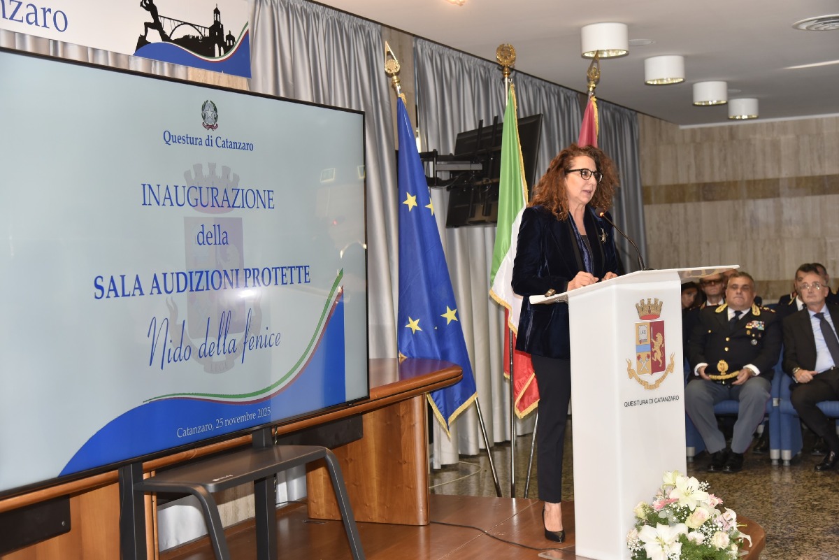 Catanzaro inaugura “Il Nido della Fenice”: una sala protetta per accogliere e sostenere le vittime vulnerabili - 