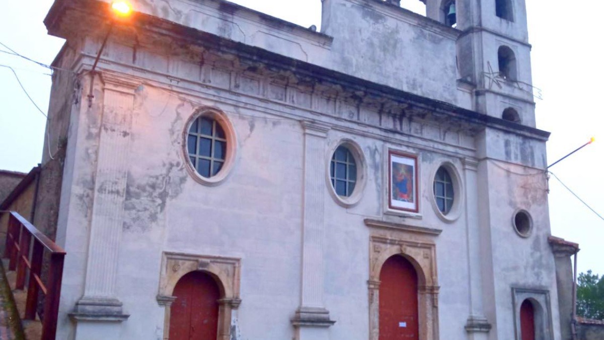 Conflenti, cena solidale per il restauro della chiesa - 