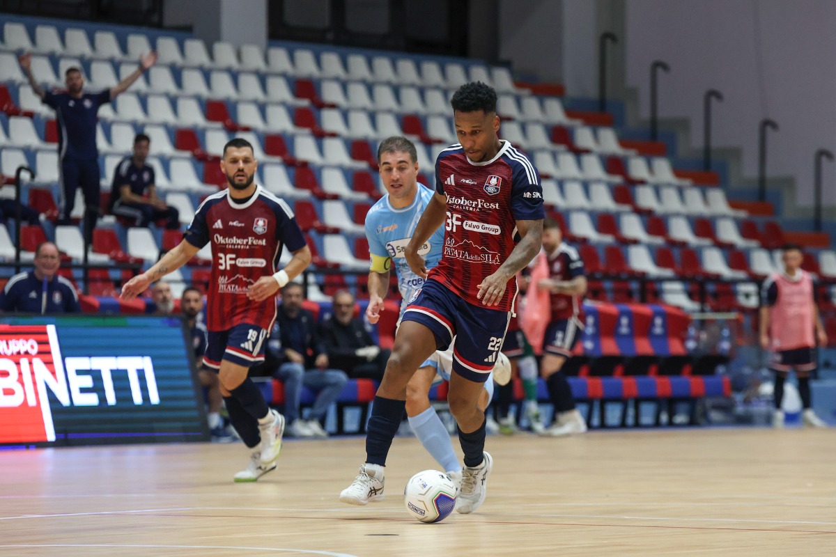 Pirossigeno Cosenza, termina l'esperienza in rossoblù di Everton - 