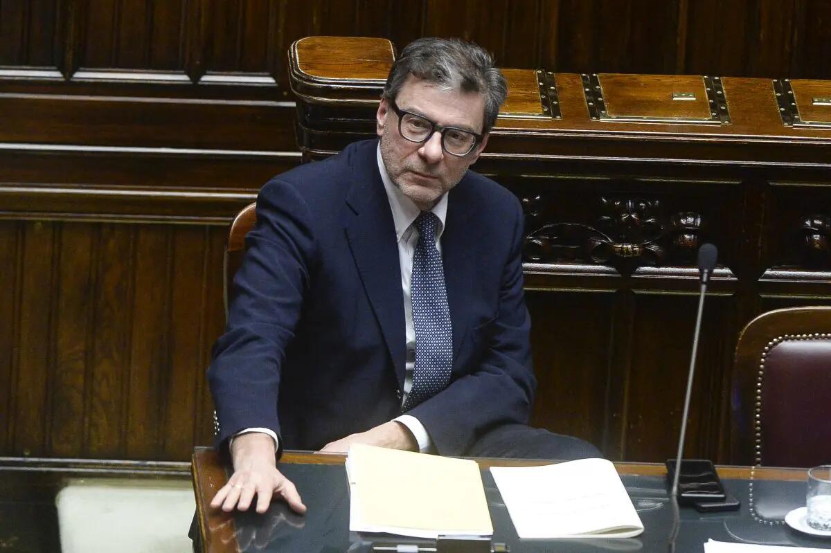 Manovra, Giorgetti “Sostenibilità e rispetto regole ue per stabilità economica” - 