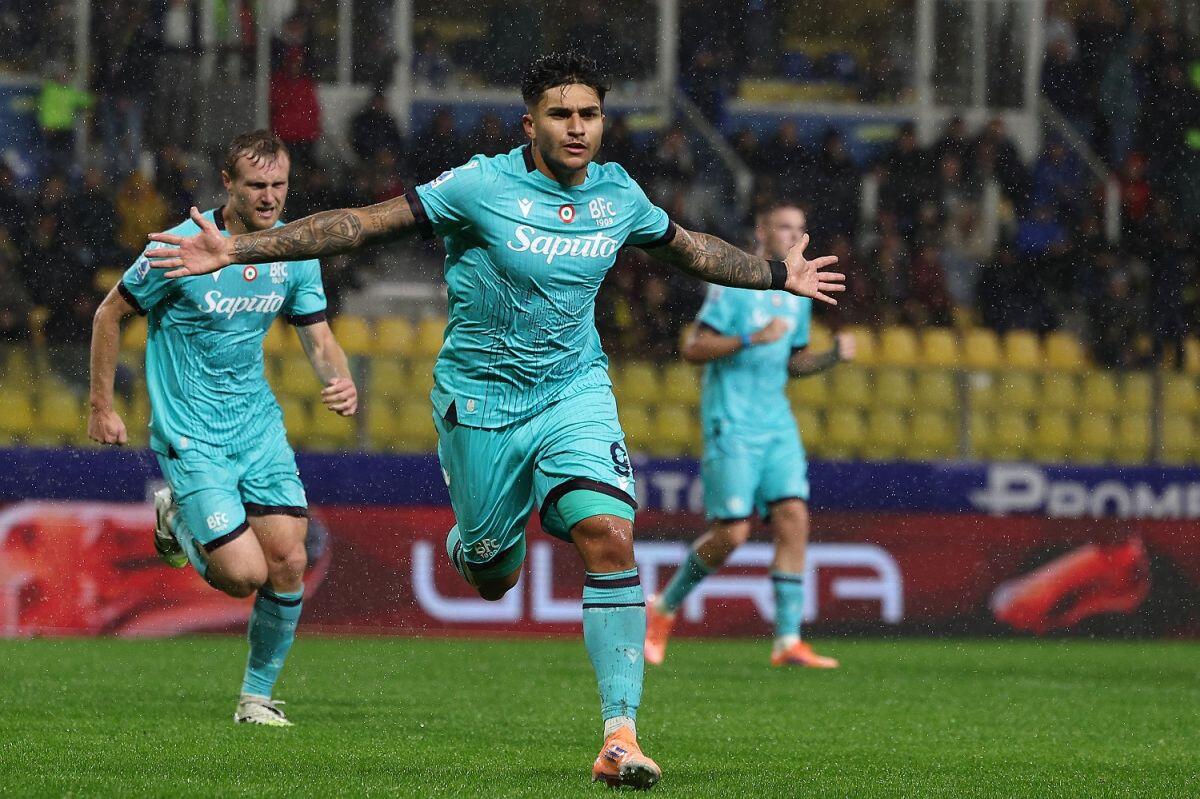 Il Bologna vince 3-1 il derby col Parma, doppietta di Castro - 