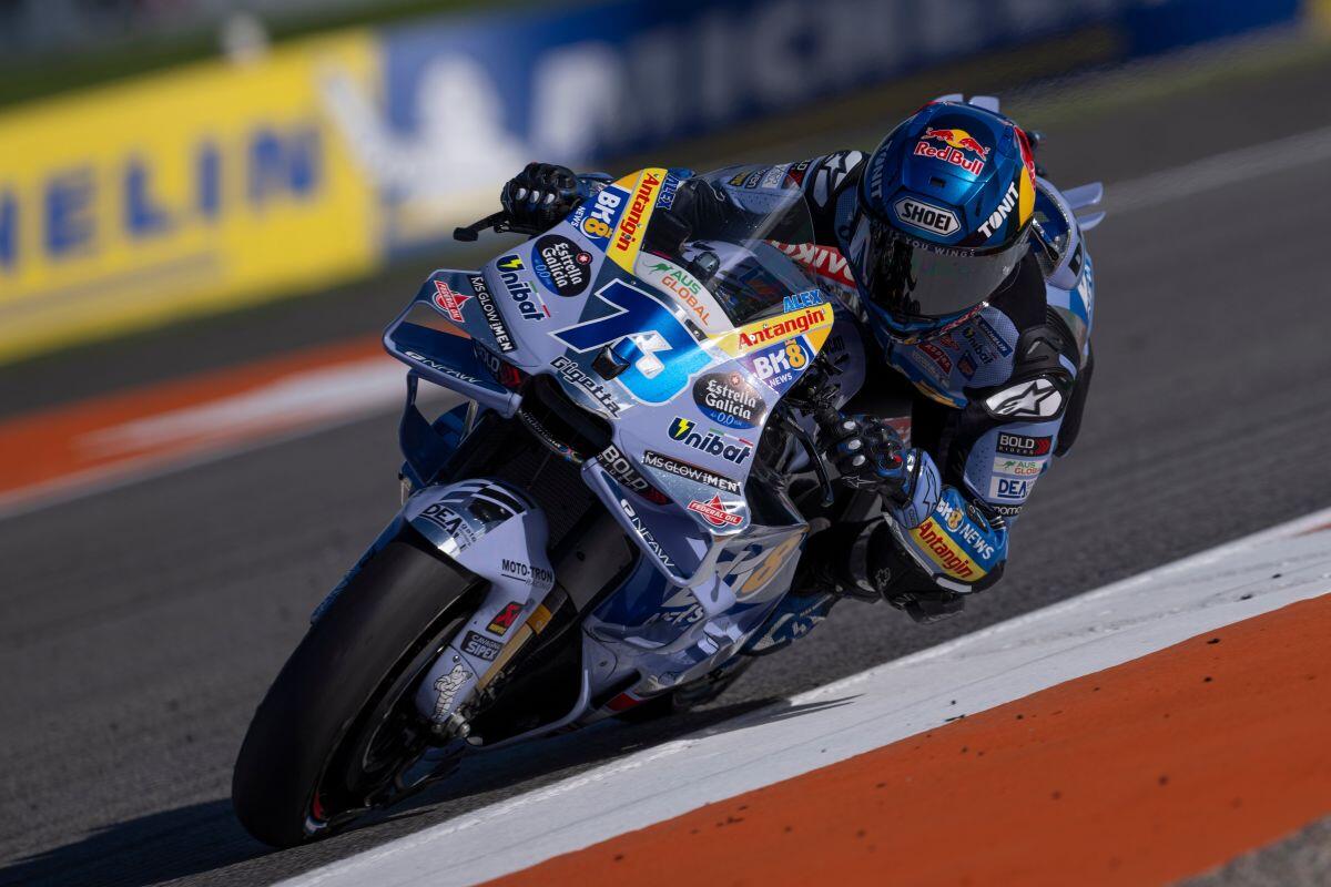Alex Marquez vince la sprint a Valencia, sul podio Di Giannantonio - 