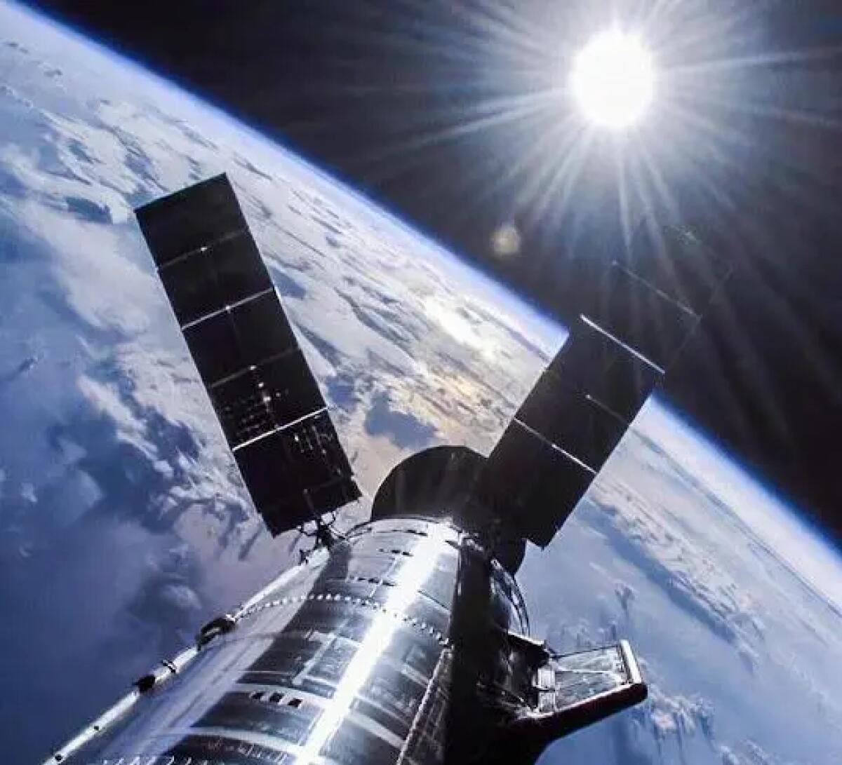 Musk “Costellazioni di satelliti per gestire il riscaldamento terrestre” - 