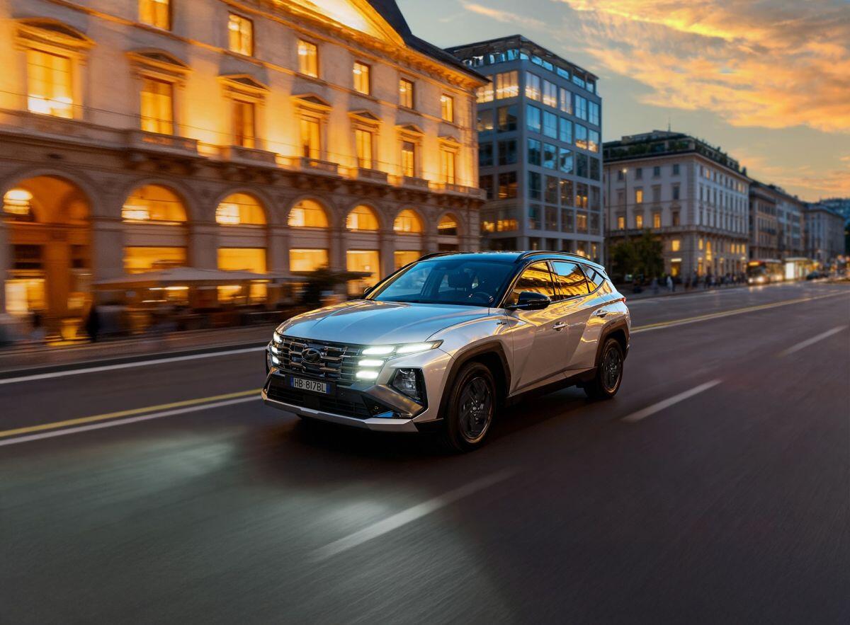 Nuova Tucson Dark Line, la campagna “Lascia il segno” realizzata con IA - 