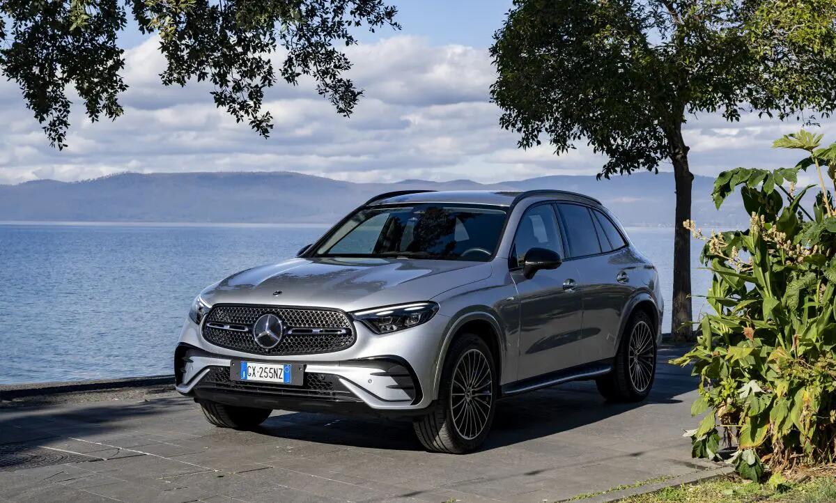 Mercedes-Benz GLC festeggia 100.000 unità vendute in Italia - 