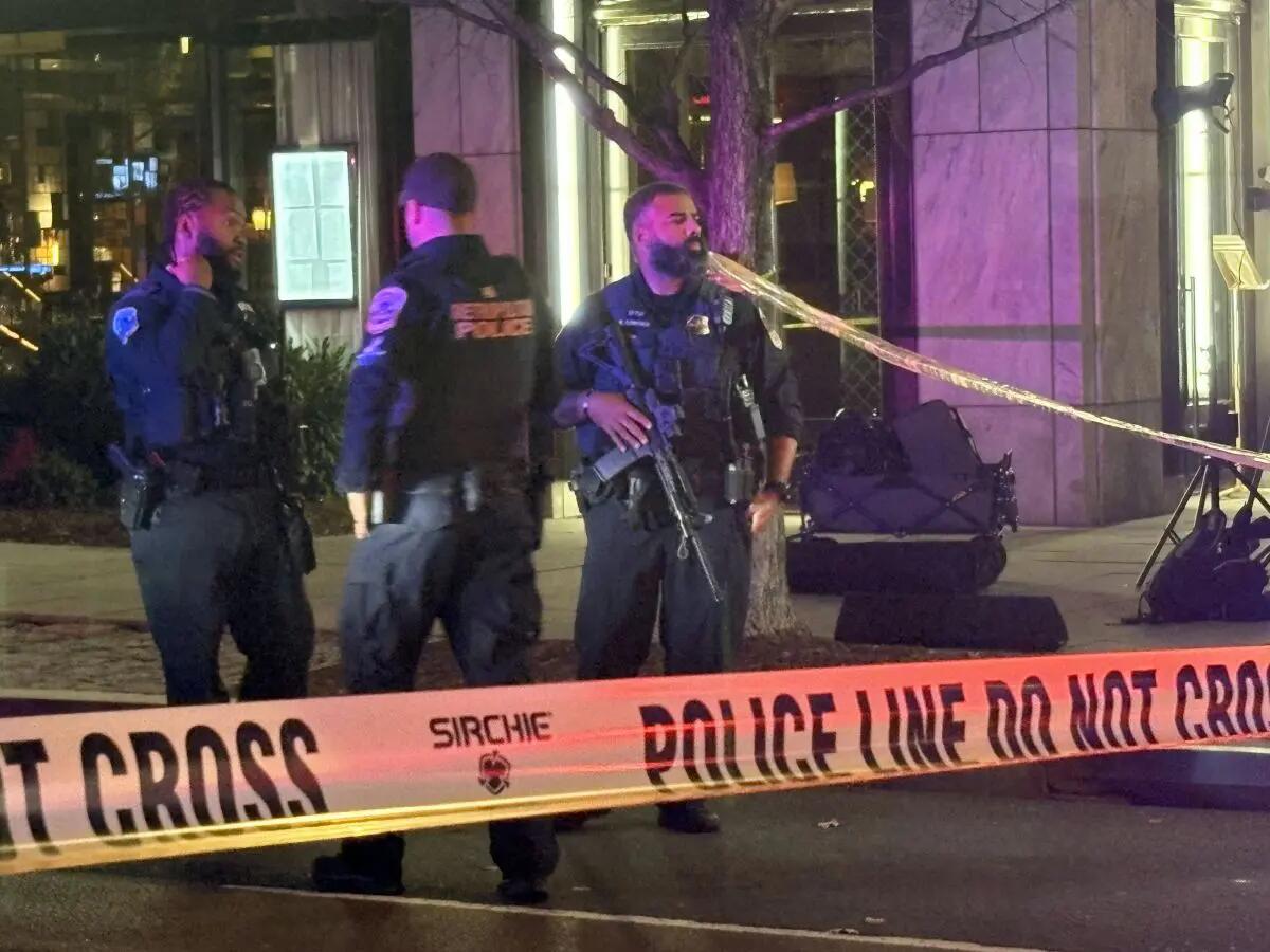 Sparatoria a Washington, Trump “E’ la più grande minaccia alla sicurezza nazionale” - 