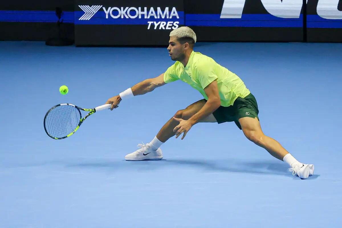 Atp Finals, Alcaraz batte Fritz e si porta a un passo dalle semifinali - 