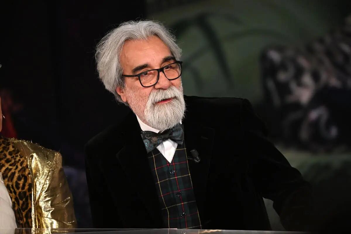 E’ morto Peppe Vessicchio, celebre direttore d’orchestra e volto noto di Sanremo - 