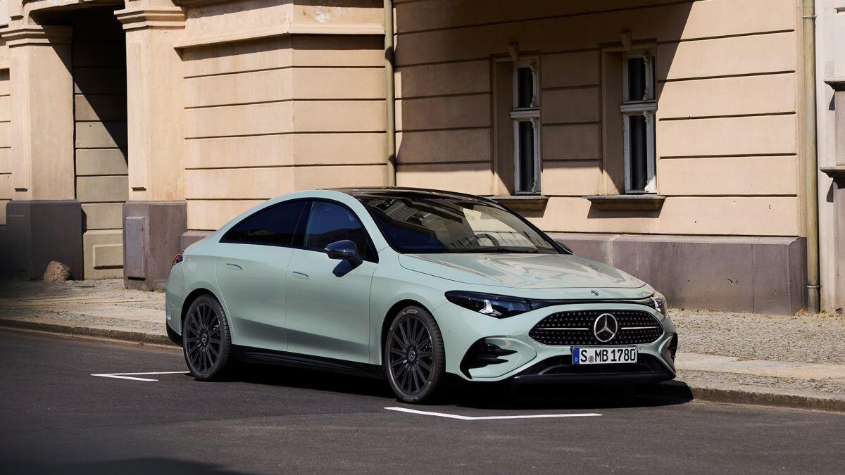 Nuova Mercedes-Benz CLA Hybrid, tre varianti di potenza e quattro versioni - 