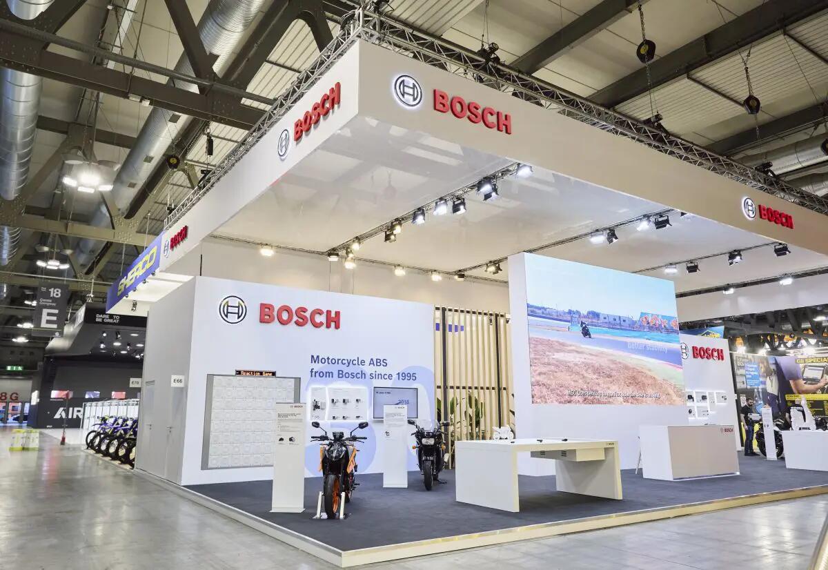 Bosch celebra tre decenni di sicurezza con l’ABS per le moto - 