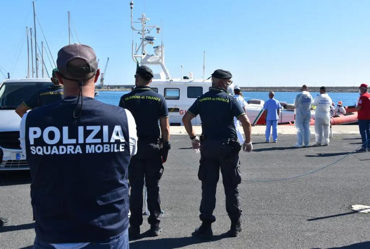 Ragusa, in carcere tre scafisti per favoreggiamento dell’immigrazione clandestina - 
