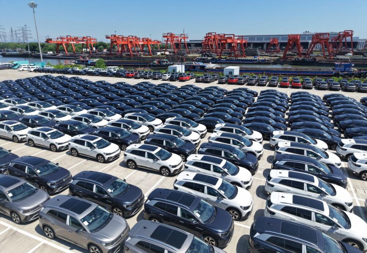 Cina, nei primi dieci mesi esportazioni di auto in aumento del 15,7% - 