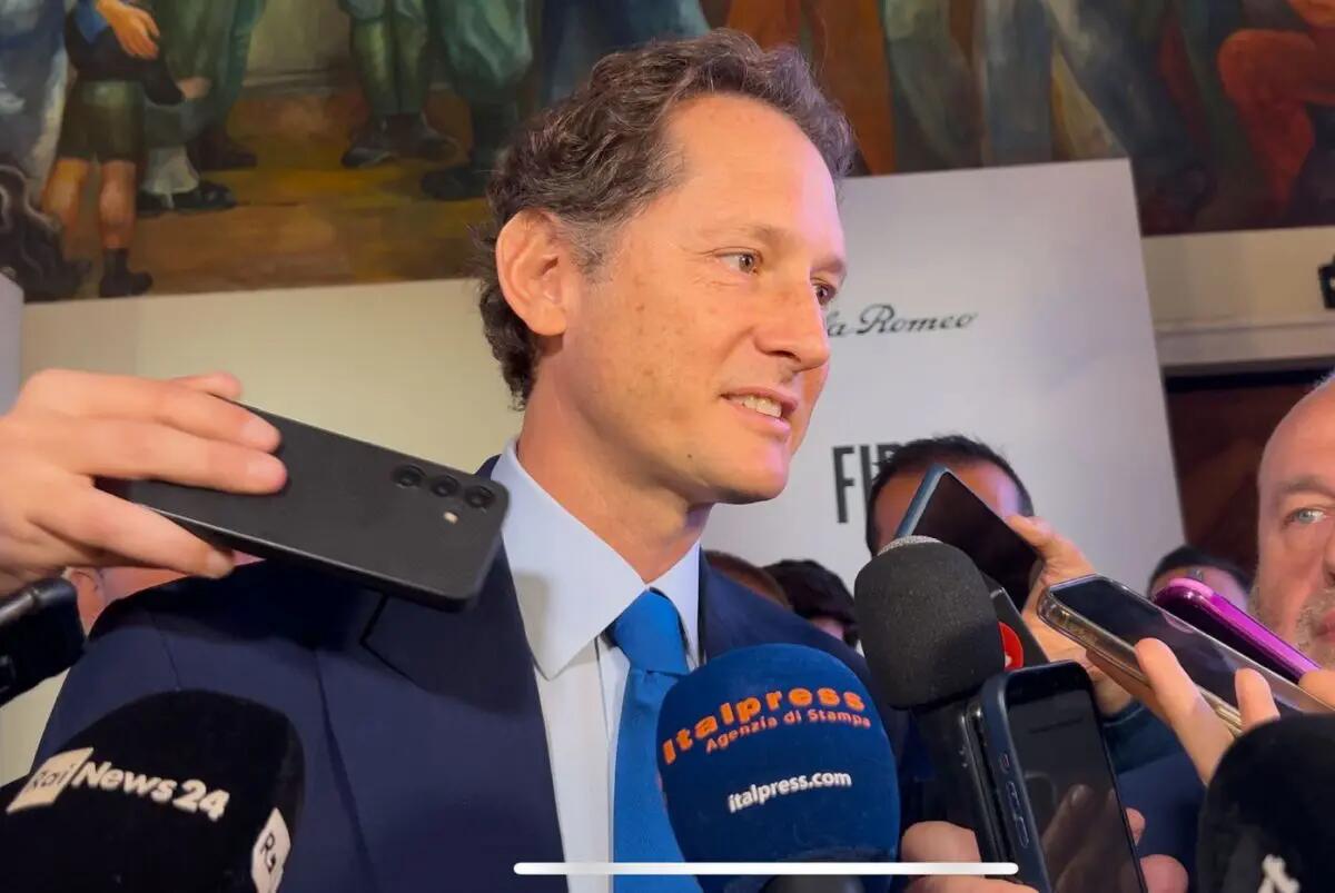 Stoccata Elkann “Piloti Ferrari pensino a guidare e parlino meno” - 