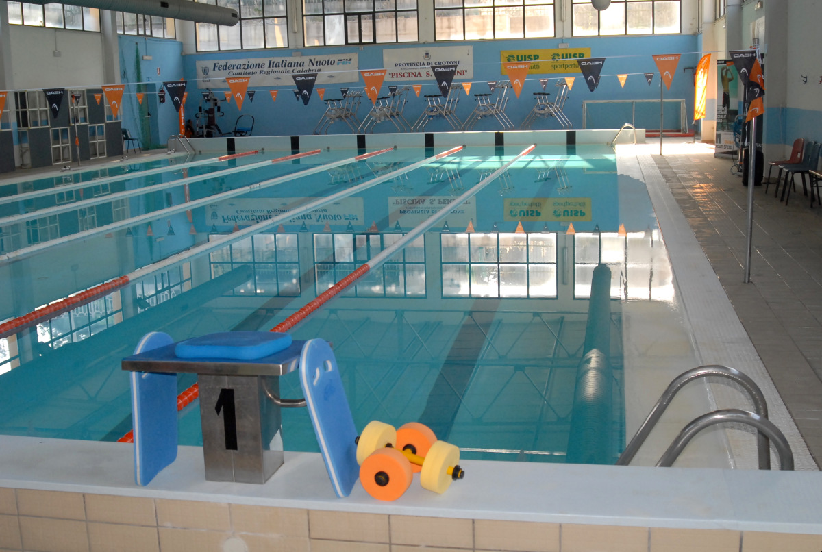 Piscina Pertini Interno