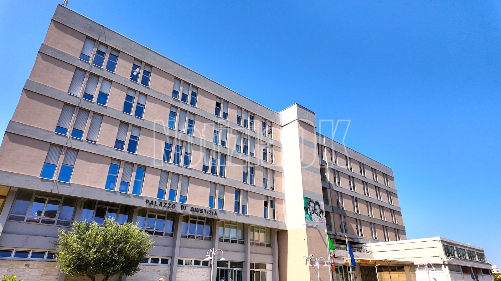 Convegno a Crotone su "Rapporti tra procedimento penale e tributario" - tribunale di crotone redazione