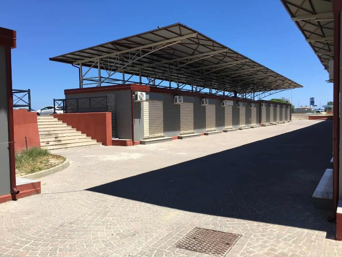 Crotone, riqualificazione del piazzale Nettuno: si punta a restituire nuova vita ai box  - 