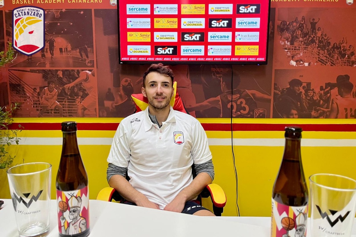 Il Basket Academy punta al rilancio e alla solidarietà contro Dinamo Brindisi - 