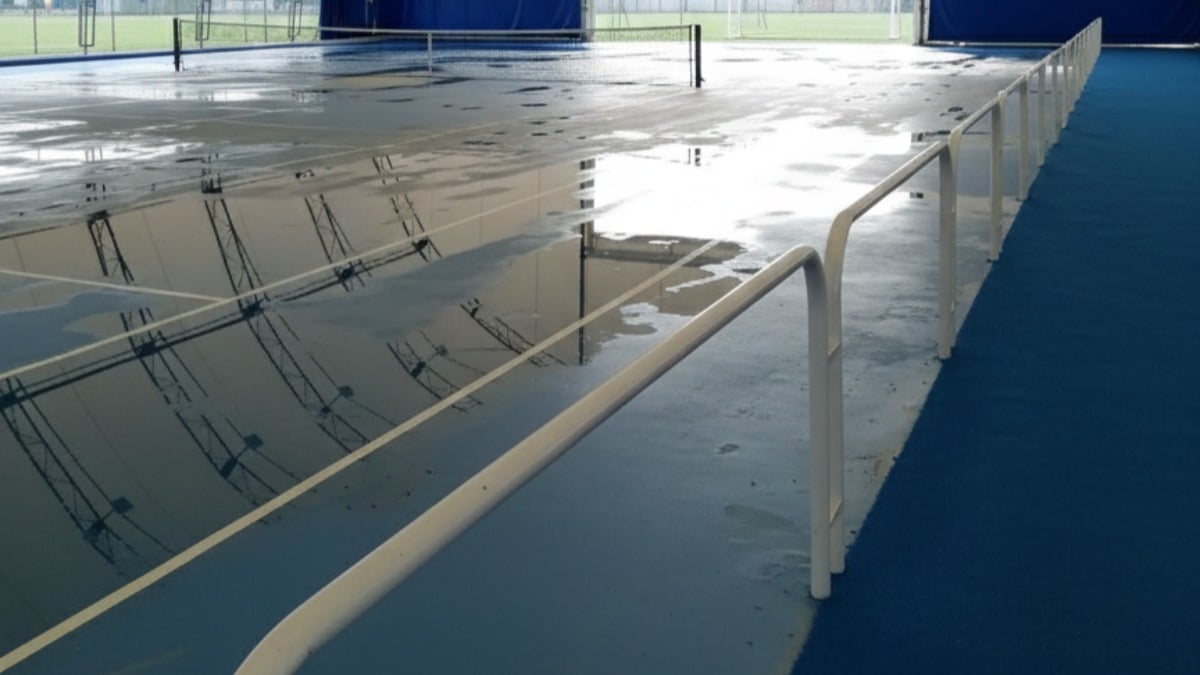 Crotone, la pioggia record mette in ginocchio commercianti e strutture: allagata la geodetica  - 