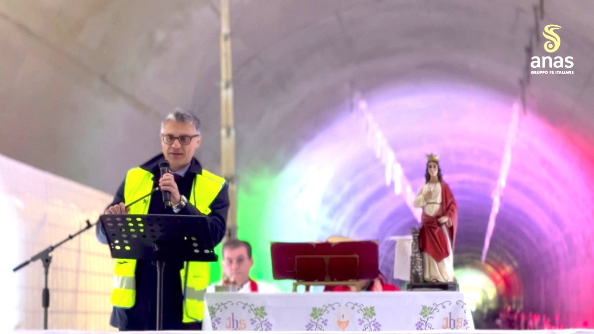 (VIDEO) Santa Barbara al cantiere della galleria “Sansinato”: celebrata la patrona dei lavoratori della costruzione - 