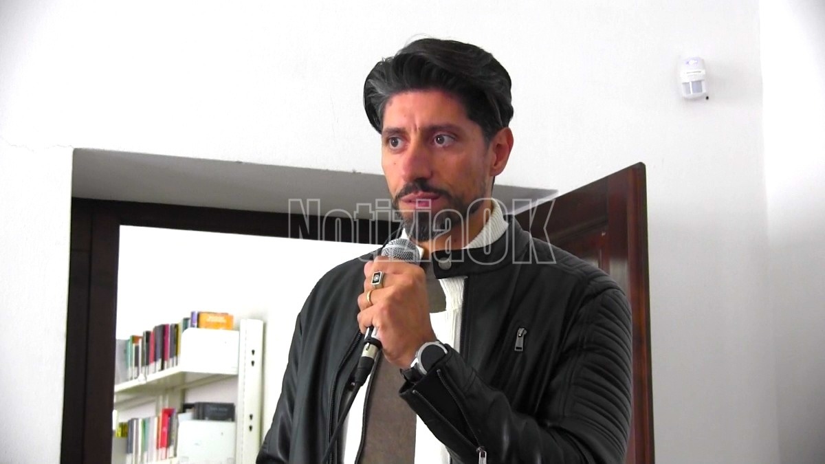 Gigi Proietti rivive sul palco del Teatro Scaramuzza - 