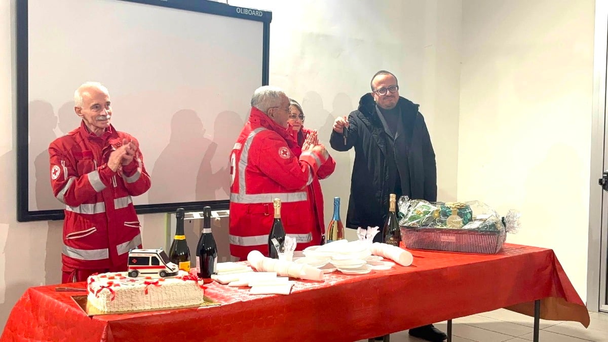 Caccuri ha una nuova ambulanza: festa e orgoglio per i volontari della Croce Rossa - 