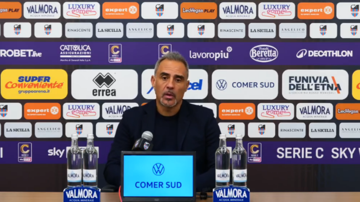 #CataniaCrotone 2-0 | Toscano: «La squadra cresce, dentro lo spogliatoio si respira uno spirito vero» - 